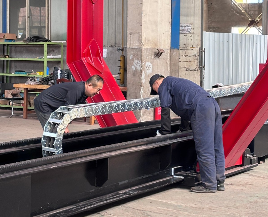 Pulling system of a 45T tube bundle extractor