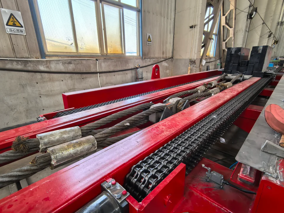 Electric Qingwei tube bundle extractor connected to pulling-force test cables in the workshop