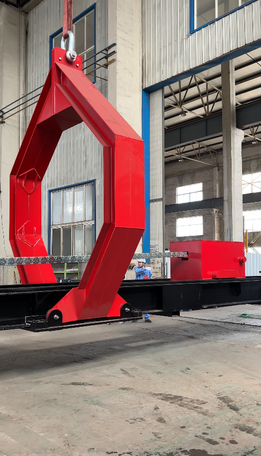 Qingwei 85T diesel bundle extractor lifting balance and pulling trolley test